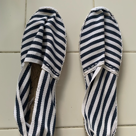 COPY - Striped Espadrilles - Handmade in Spain - 2 Espadrilles from Barcelona - Picture 1 of 6